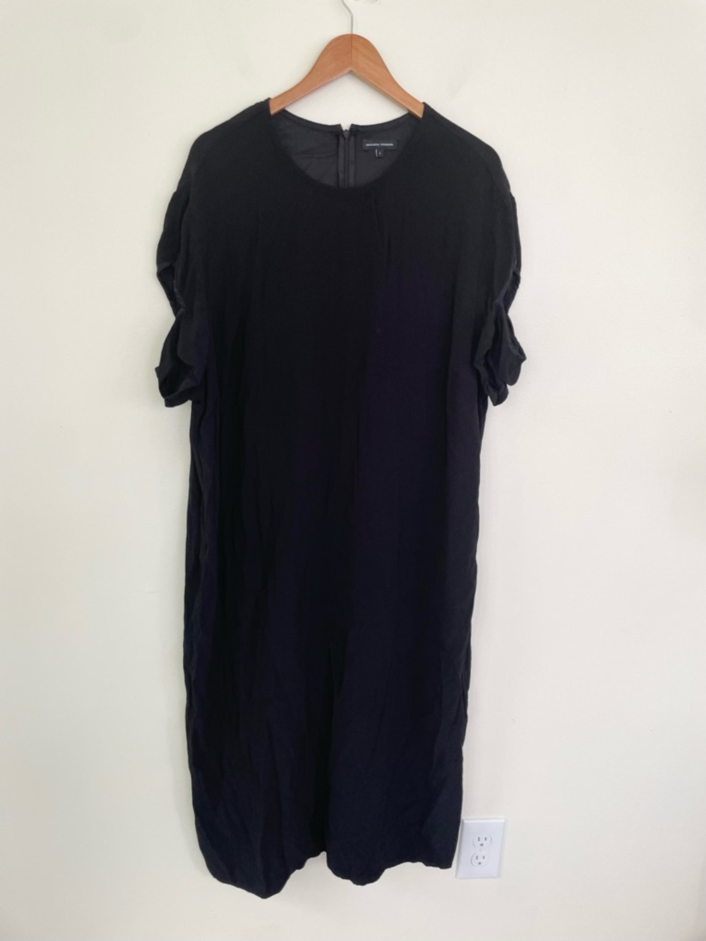 Universal Standard Black Midi Crew Neck Viscose Dress size L Large 22 - 24